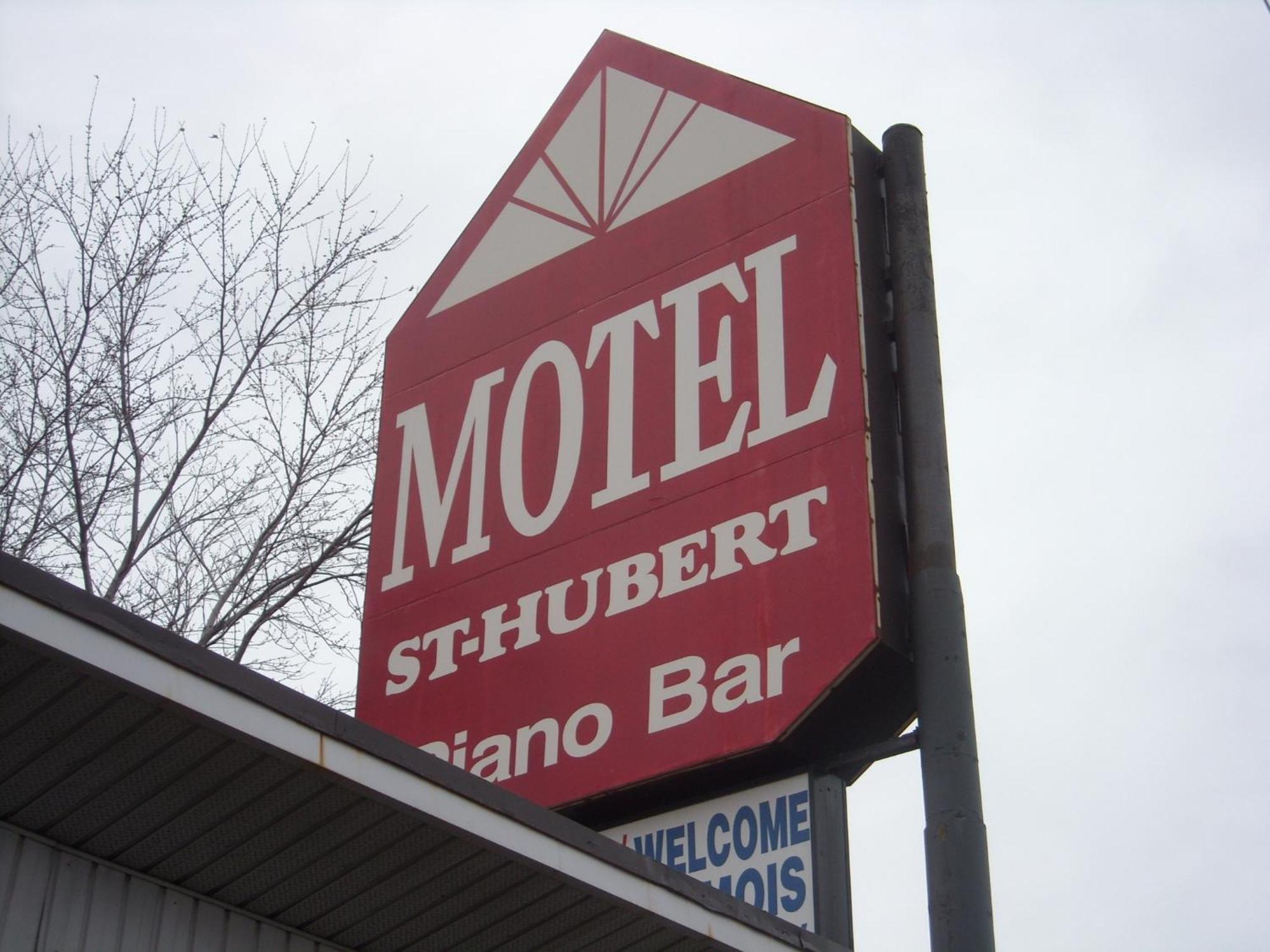Grand Motel Saint-Hubert Лонгуил Екстериор снимка
